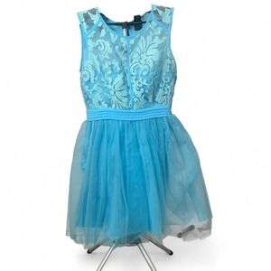Blue lace tulle party dress
